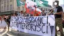 Rival rallies in Warsaw for and against immigration