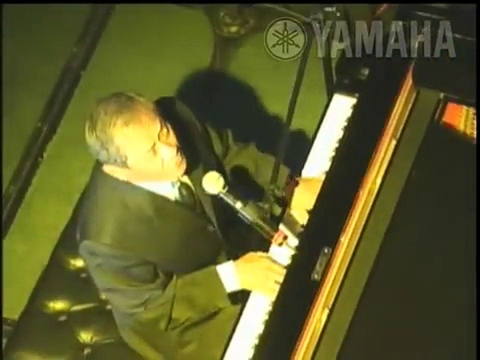 Armando Manzanero - Por debajo de la mesa/Esta tarde vi llover
