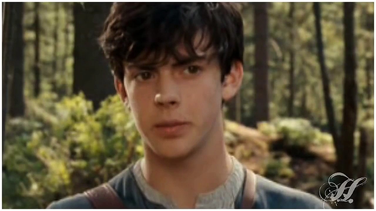 Run (Hermione/Edmund) [Dedicated to XxDracosLadyxX] AUC!