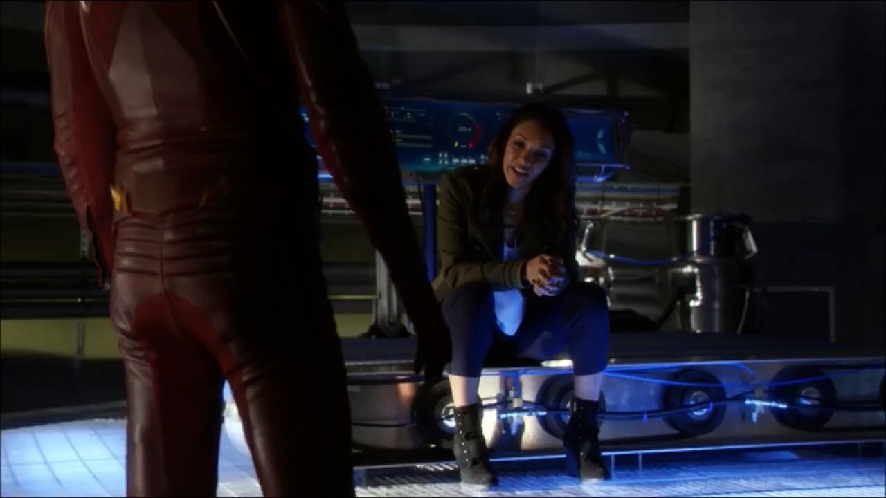 The Flash - Barry and Iris have a talk (S1. Ep.21)