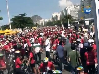 Unas seis mil personas promueven el uso de bicicleta.mpg