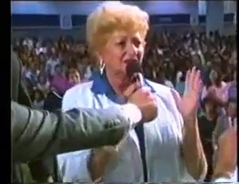 Benny Hinn - healing miracles 1/13