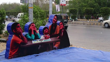 1 Litre Bottle - Pepsi Branding - Shahrah e Faisal