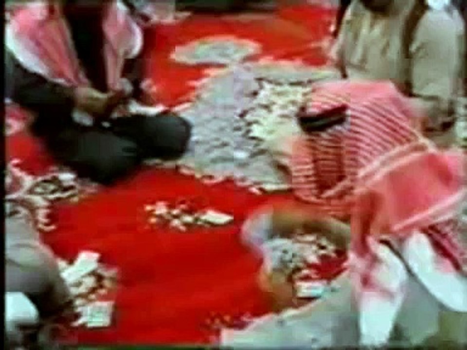 أمير تبوك فهد بن سلطان بن عبدالعزيز يلعب القمار