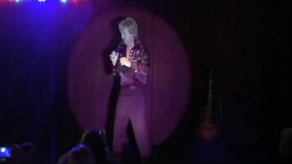 Gene Hodge sings 'Make Me Know It' at Elvis Day (video)