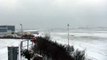 Flughafen  Airport Hamburg im Schnee take off