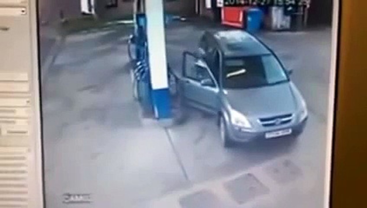 Woman at petrol station #fail