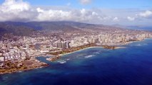 HAWAII - PLANE TAKEOFF from HONOLULU AIRPORT, OAHU