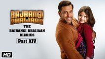 The Bajrangi Bhaijaan Diaries - Part XIV | Making of Poster Shoot | Salman Khan, Harshaali Malhotra