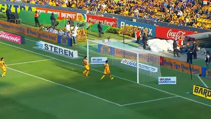 Mexique - Palos tente une Neuer... sans réussite