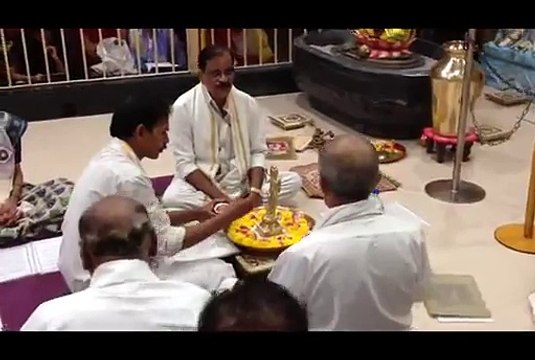 Aniruddha Bapu - Shree Rudrabhishek seva at Shree Aniruddha Gurukeshetram - 02 February 2015