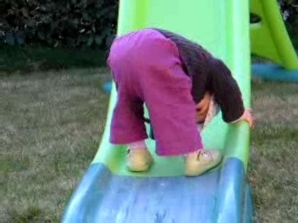 Charlotte et le toboggan
