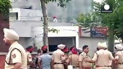 Індія: напад на поліцейських забрав життя щонайменше 6 осіб