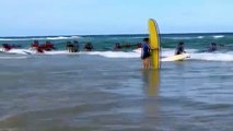 サーファーズ・パラダイス/サーフィンの体験レッスンの練習風景/ゴーグルコースト