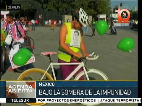 México: exigen localizar a los 43 de Ayotzinapa, se cumplen 10 meses