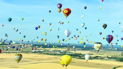 Schwebender Rekord: 433 Ballons füllen Frankreichs Himmel