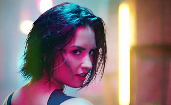 Demi Lovato - Cool for the Summer Makeup Tutorial | NikkieTutorials