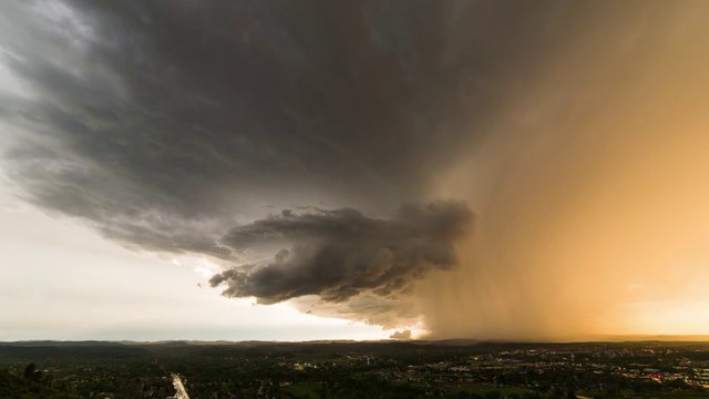The Chase : Timelapse avec des orages