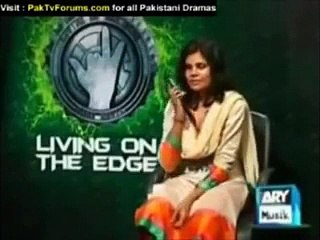 Atif Aslam's Girlfriend On Waqar Zaka TV Show Most Shocking Video