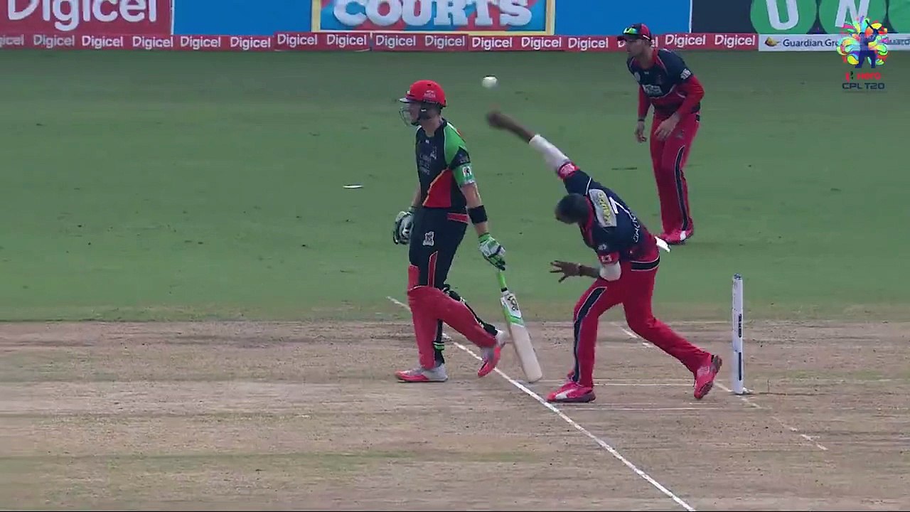 FOUR-SOME! We have our 4th one-handed crowd catch of #CPL15! Well done, Kadesh Samlalsingh - you've won US $1,000!