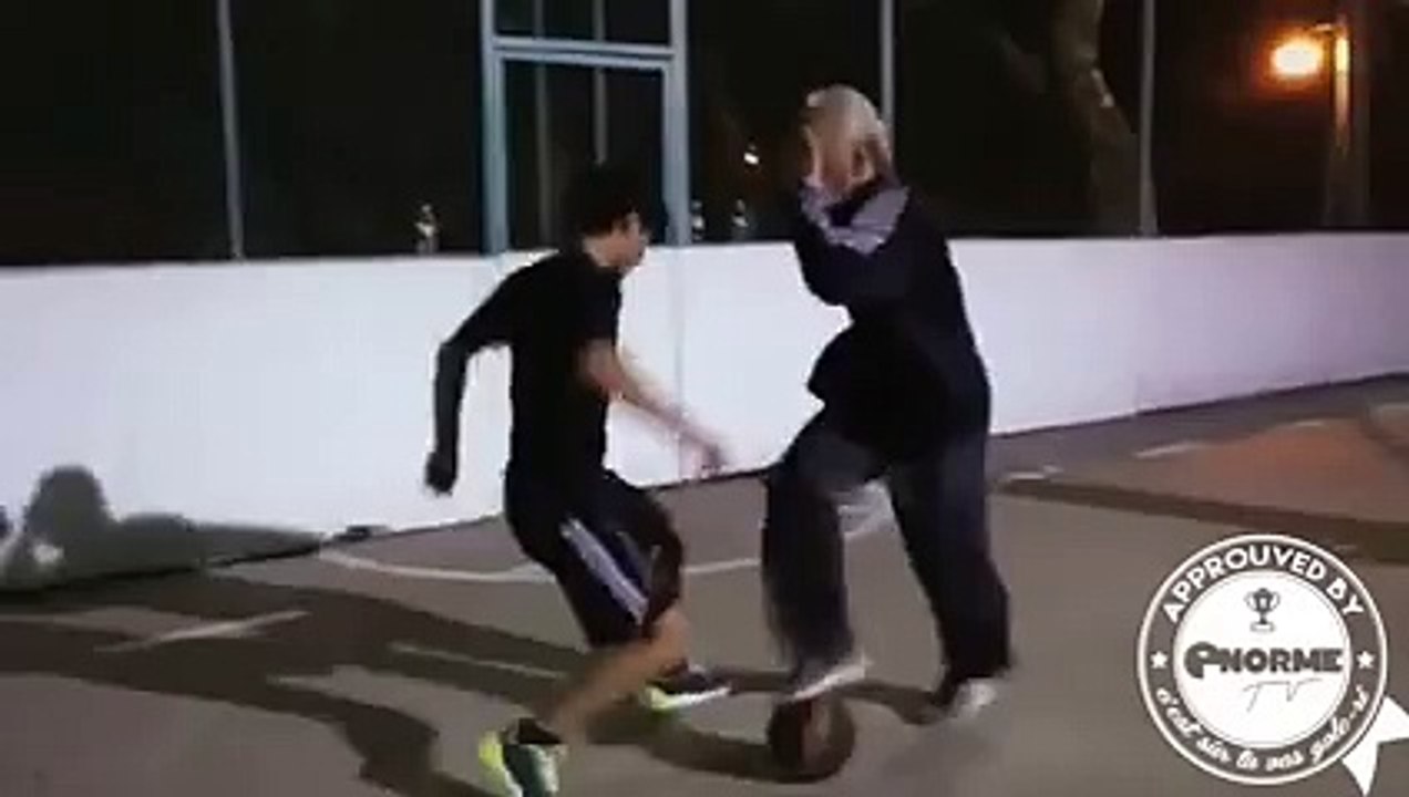 جس نے یہ ویڈیو نہ دیکھی وہ خود ہی پشتاۓ گا ویڈیو دیکھیں