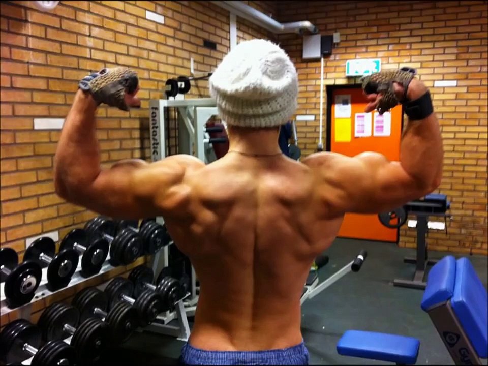 Me posing 2011 bodybuilder motivation