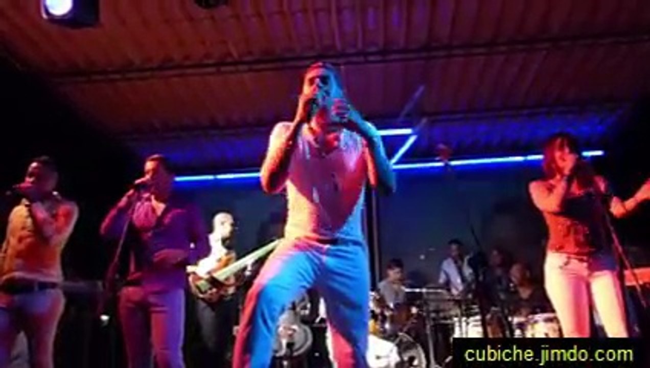 Paulito FG en Vivo