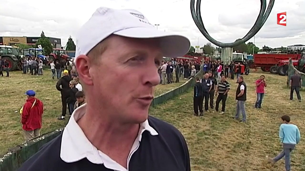 Crise des éleveurs : les producteurs de lait sont-ils désavantagés par rapport à leurs voisins ?