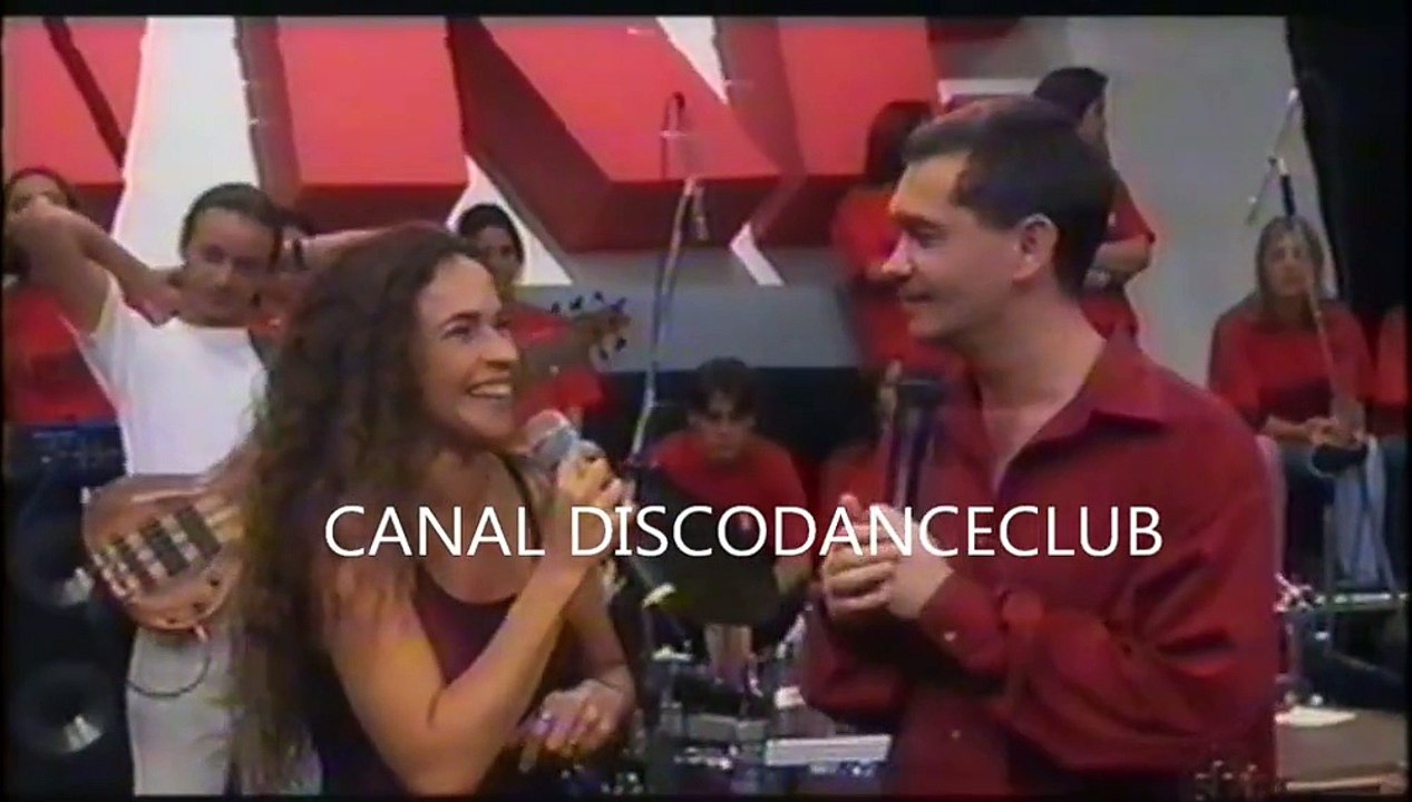 DANIELA MERCURY VESTIDO DE CHITA AO VIVO COM A FILHA GIOVANA PÓVOAS NO PROGRAMA LIVRE