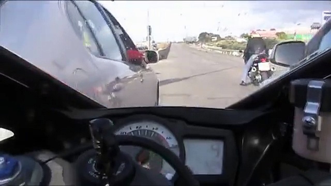 Suzuki GSXR 750 K9 vs Suzuki Hayabusa GSX1300R