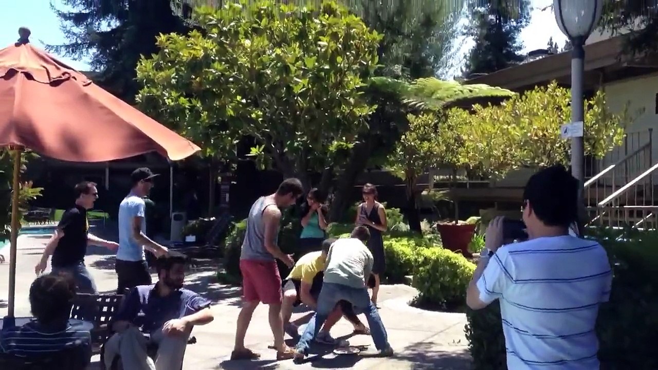 Phong thrown in pool