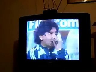 Brasil 3 x 1 Argentina - Diego Maradona dançou o tango do Kaká - 06/09/09 - Rede Globo