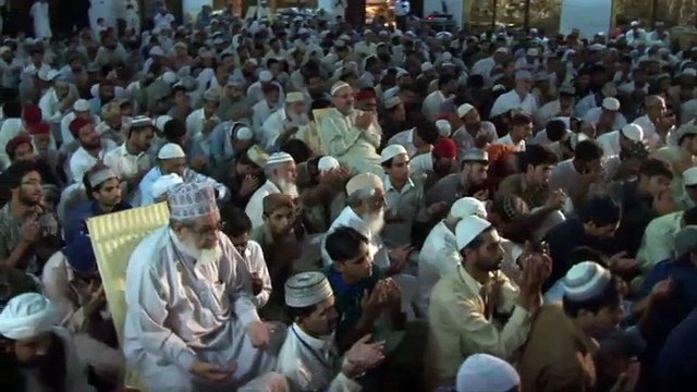 Shaykh-ul-Islam Dr.Muhammad Tahir ul Qadri’s Farewell Dua in Itikaf City 17-07-2015
