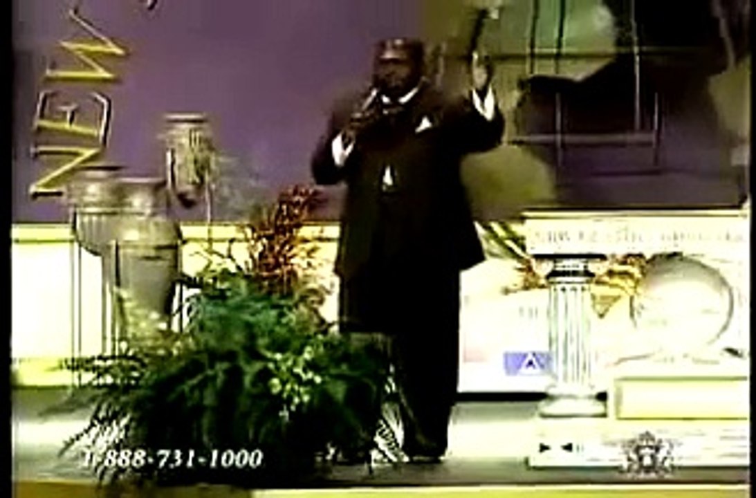Funny Comedian Imitates Famous Preachers (Joel osteen, T. D. Jakes, Benny Hinn, etc)