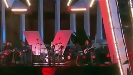 Maroon 5 - "Maps" Live Performance MTV VMAs 2014