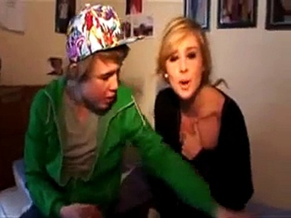 X Factor 2008 Week 9 EXCLUSIVE KISSING IN BED!! Eoghan Quigg & Diana Vickers