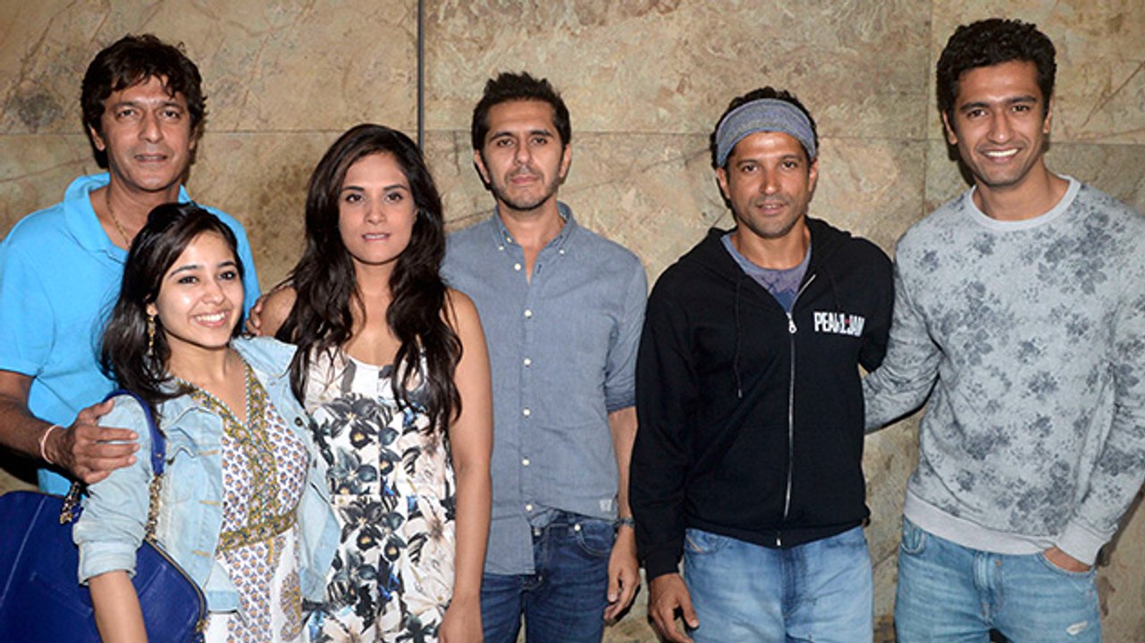 Farhan Akhtar & Chunkey Pandey @ 'Masaan' Special Screening | Richa Chadda