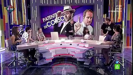 Alfonso Sánchez- 'Arturo Pérez-Reverte, un autor que tiene un Kalashnikov en su casa'