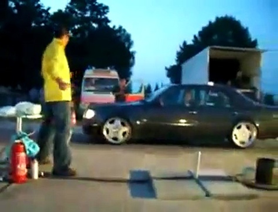 Mercedes Benz W124 CE 3.4 AMG vs. E 500 W124