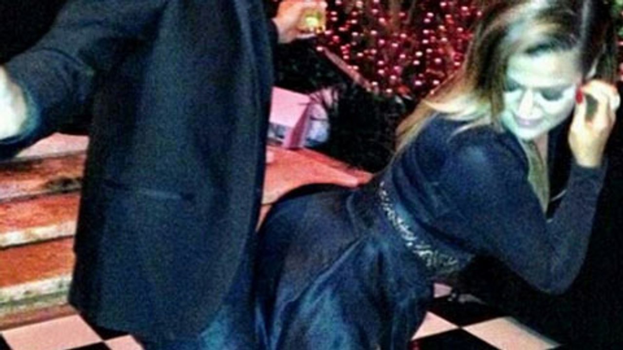 Khloe Kardashian TWERKS At Kylie Jenner Graduation Party