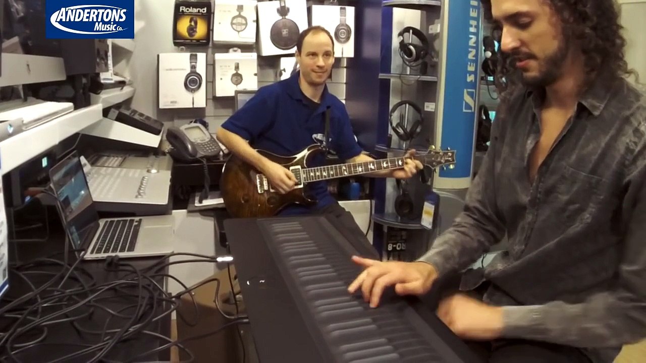 Un synthétiseur qui reproduit presque à la perfection le son d'une guitare électrique !