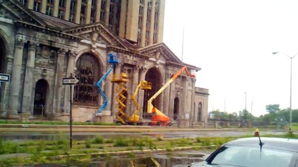 Urban Exploration: Abandoned Michigan Central Station - Detroit