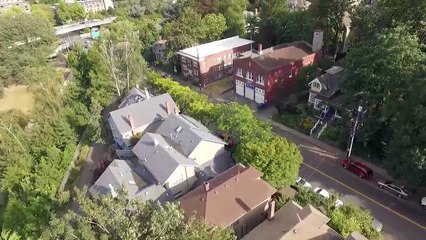 Rescue of a drone on a roof - Sauvetage d'un drone bloqué sur un toit