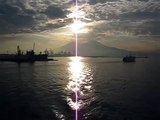 Il porto di Napoli alla mattina