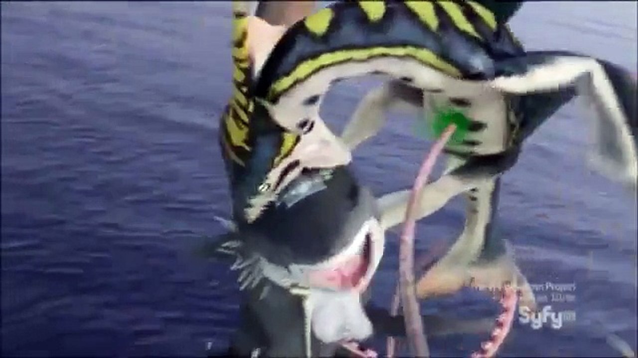 Sharktopus vs Pteracuda - Fight scenes