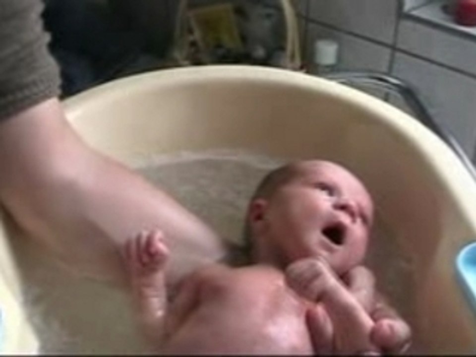 Luisa - Mein erstes Bad