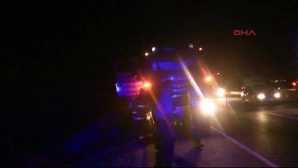 Gölbaşı'nda otomobil, TIR'a çarptı: 5 ölü