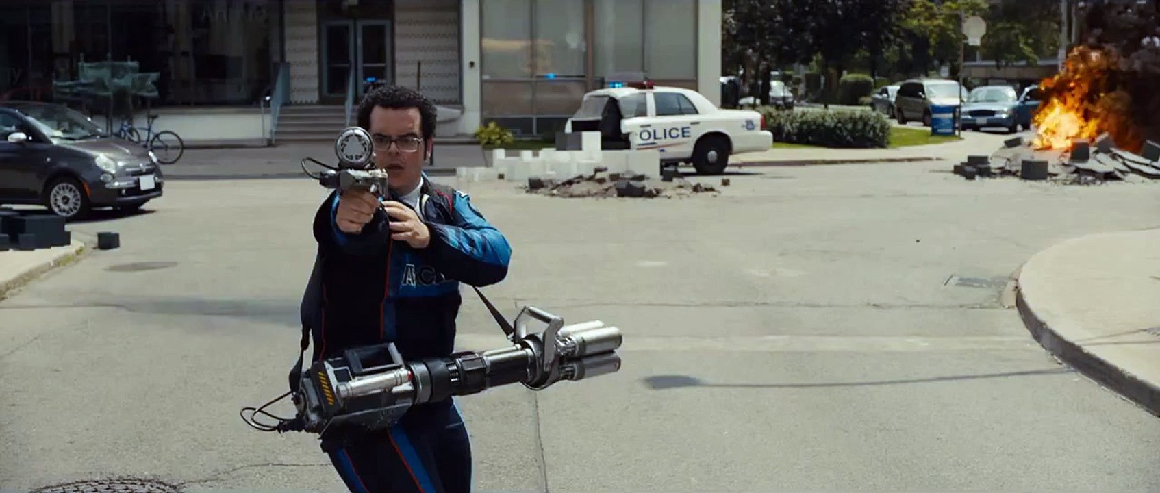 Pixels Movie - Lady Lisa Fight
