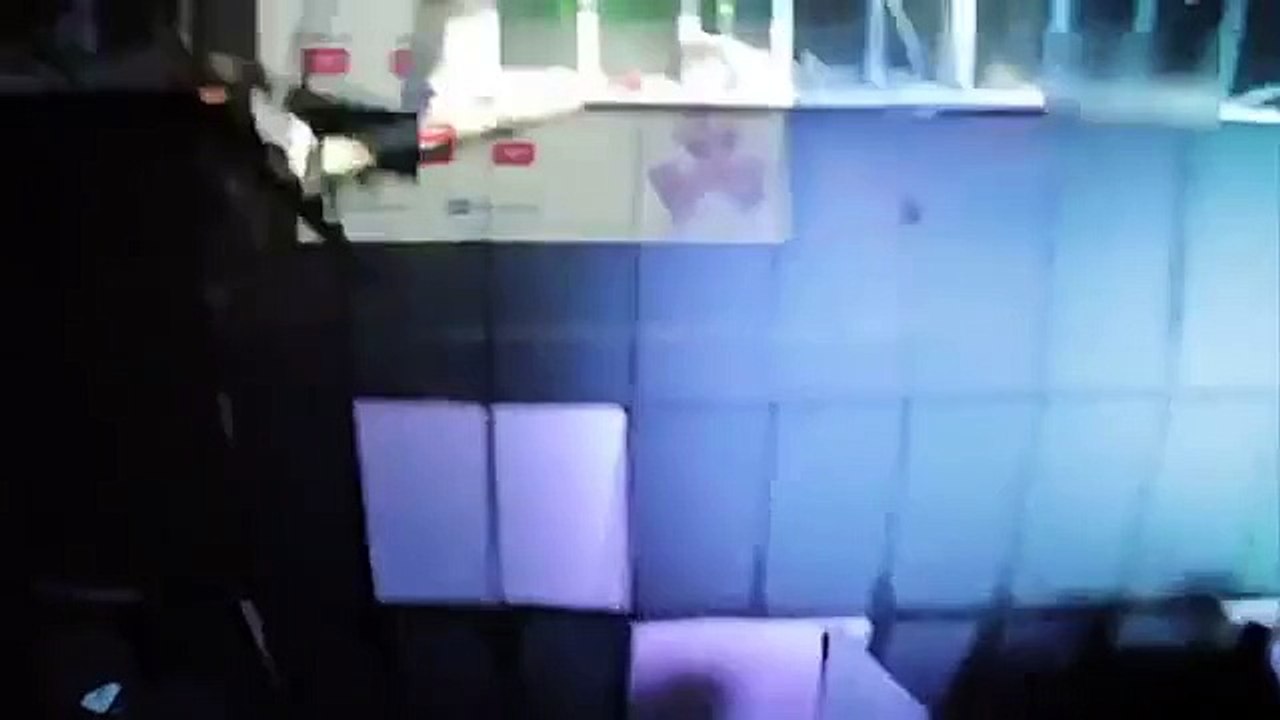¡Ay chamo! A estas personas les cayó parte de un techo en una sala de cine