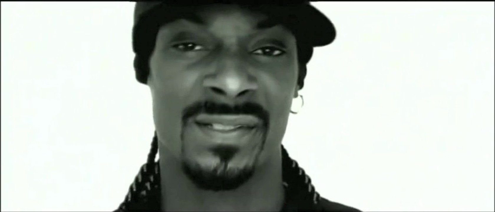 Snoop Dogg feat. Pharrell Williams - Drop It Like It's Hot (Remix)